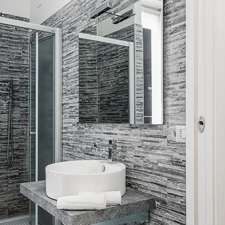 Hostmate - Milano- Via Filzi - Stazione Apartman Milánó