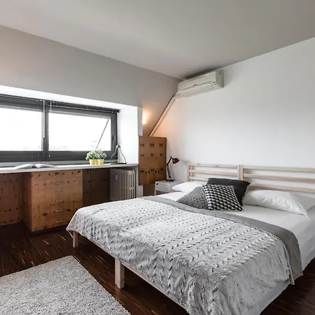 Apartment Bauhaus *
