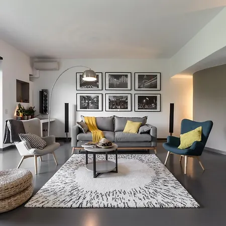 Bauhaus Apartment *