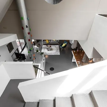 Apartment Bauhaus