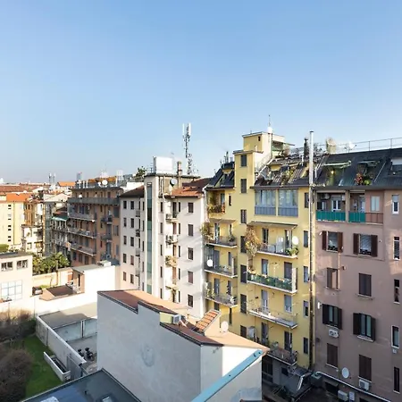 Fashion Design District In Navigli Apartment *