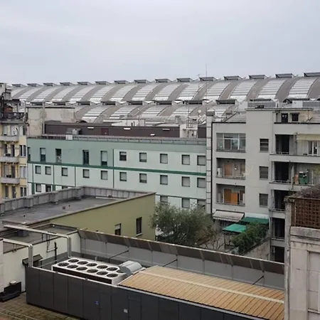 Elegant Per Centro E Fiere *