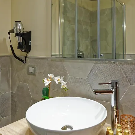 Guest house Red Ribbon 2*