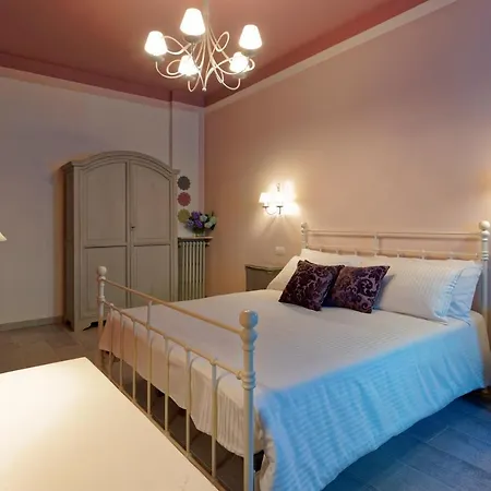 White Ribbon Pensionat 3*