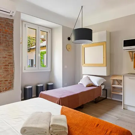 Guesthost - Sempione & Garibaldi Comfy Apartamento