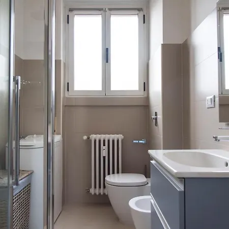 Apartment Light & Cozy Flat Near Navigli, Iulm, Bocconi *