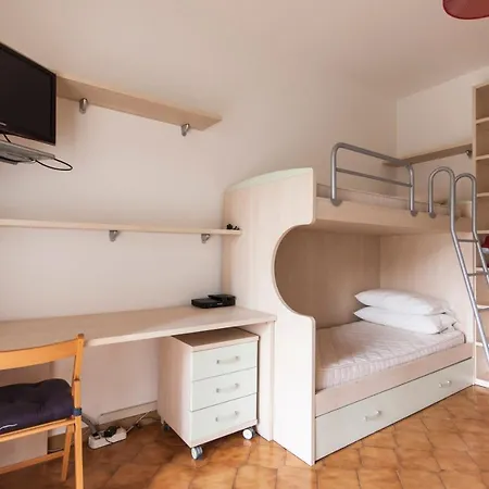Apartment Light & Cozy Flat Near Navigli, Iulm, Bocconi