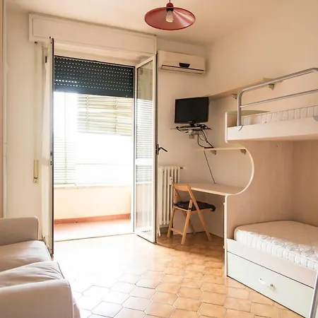 Apartment Light & Cozy Flat Near Navigli, Iulm, Bocconi Milan