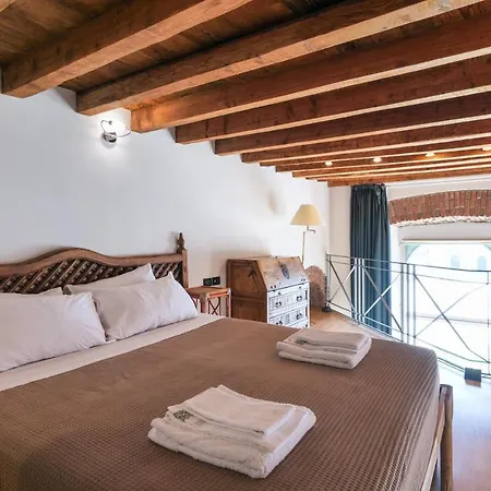 Duomo Cathedral View - Luxury