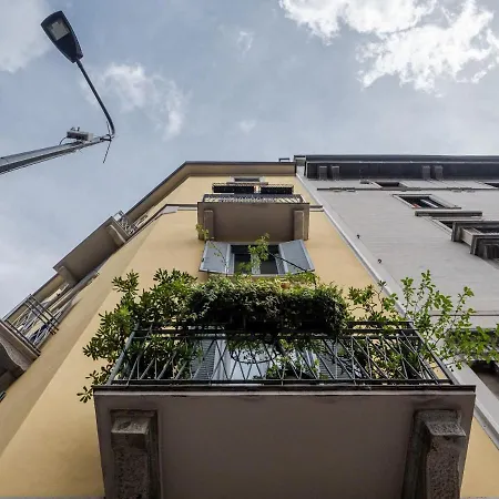 شقة The Rent - Bright One Bedroom With Balcony In Moscova ميلان