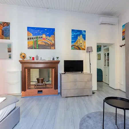 Art Design - Center *