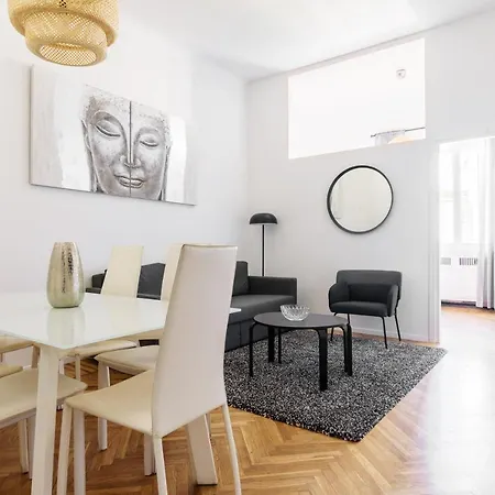 Apartment Hemeras Boutique Homes Luxury 4bdr Close To Duomo Milan