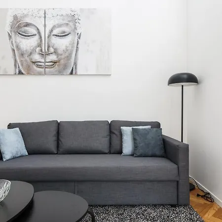 Hemeras Boutique Homes Luxury 4bdr Close To Duomo *