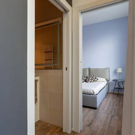 Easytopstay - Tricolore Modern And Cozy * Milan