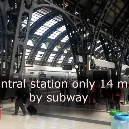 Apartment Luxury House Milan