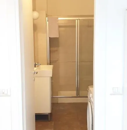 Con Due Da Letto Max 8 Persone Maciacchini Wi Fi Gratuito Moderno Bella Vista Nuova Gestione Apartment *