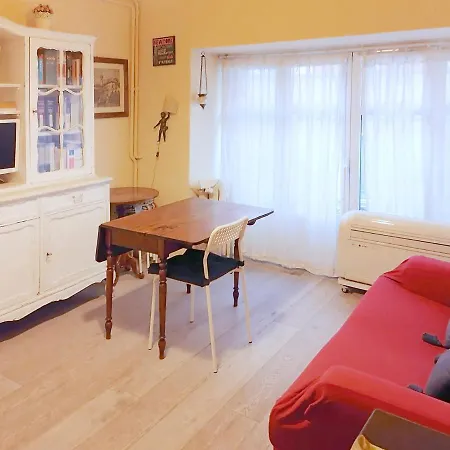 Porta Venezia & Giardini Montanelli Cozy Flat Daire *