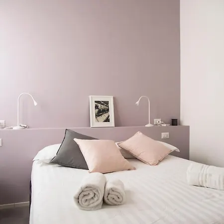 Youhosty - Meravigli R2 Big 16 Apartment Milan