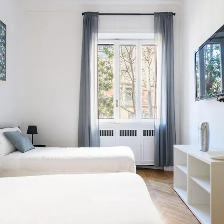 Hemeras Boutique Homes Luxury 4bdr Close To Duomo Apartment *