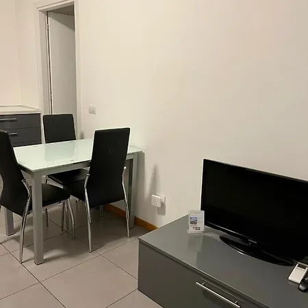 Easy - Rooms&apartments Navigli