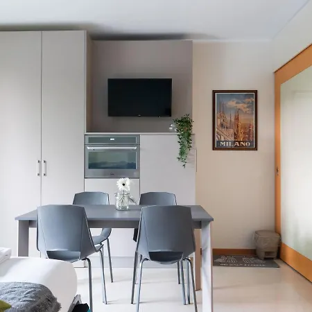 The Best Rent - Modern With Balcony In Maciachini Apartment Milan