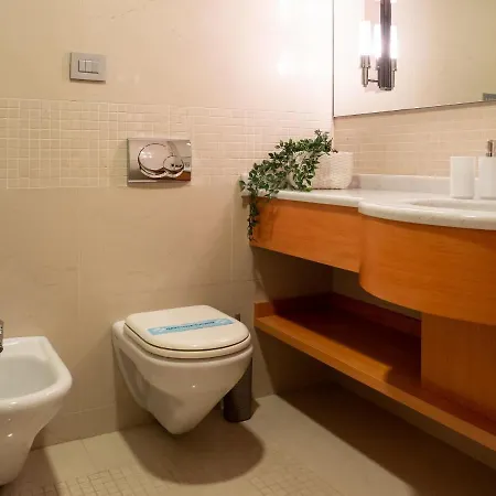 The Best Rent - Modern With Balcony In Maciachini Apartment Milan