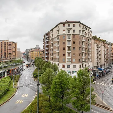 Apartament Piazza De Angeli M1 Comfortable Flat With Balcony