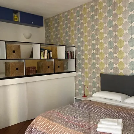 Valerie House 밀라노