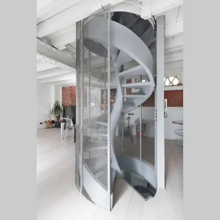 דירה Unique 4 Storey House On Naviglio 4bd, 4bt *