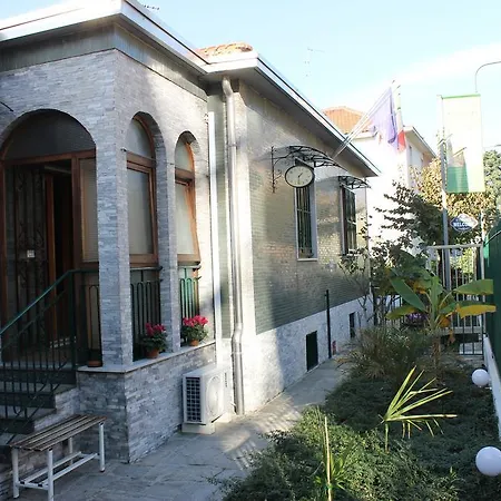 Panzió Milano B&B *