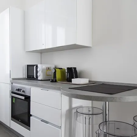 Apartment Youhosty - Meravigli R2 Big 16 *