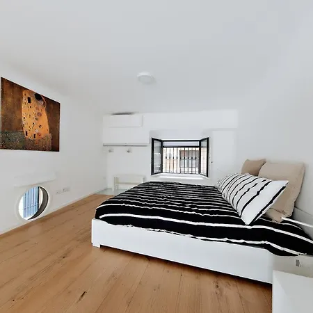 Luxury Loft Castello Apartment *