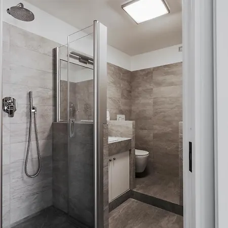 Apartament Hostmate - - Vicolo Fiori - Brera *