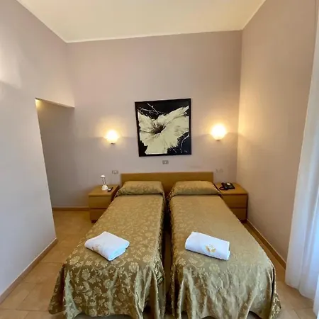 Hotel Atena 2*