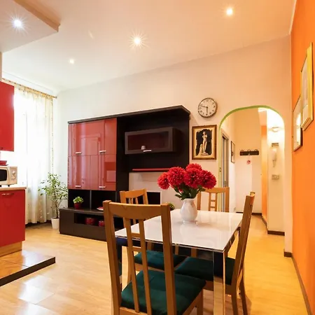 Apartment Colorful Porta Romana Milan