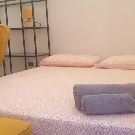 Isola Dal Verme Flat Apartman *
