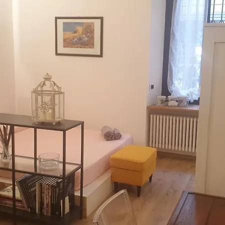 Isola Dal Verme Flat Apartman