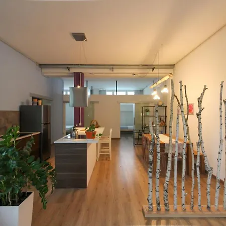 Loft Sottolalbero Appartement Milaan