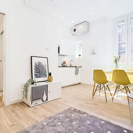 Porta Venezia Charming Studio Апартаменты Милан