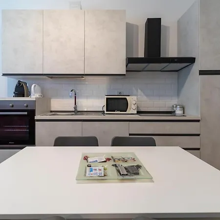 Apartment Renovated Flat Close To Navigli - Fra Bartolomeo
