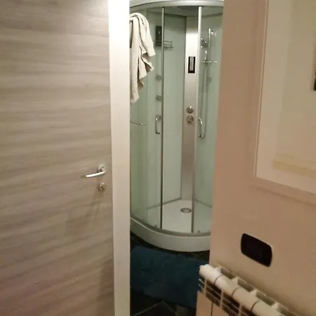Room In Lodge - Basement In Shared Apartment Gæstehus Milano