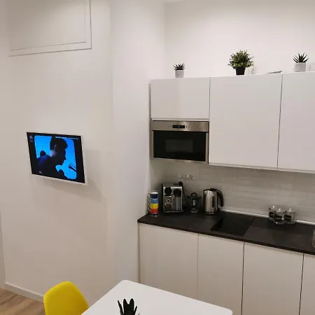 Porta Venezia Charming Studio Апартаменты Милан
