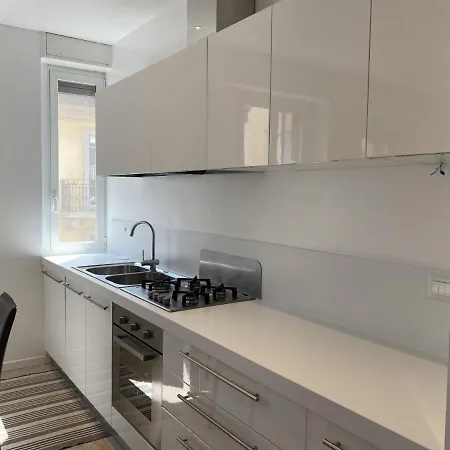 Bright & Spacious Near Navigli - Ponti 公寓 *