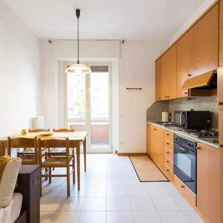 아파트 Cute One Bedroom Flat In The Center Of Milan Qs004