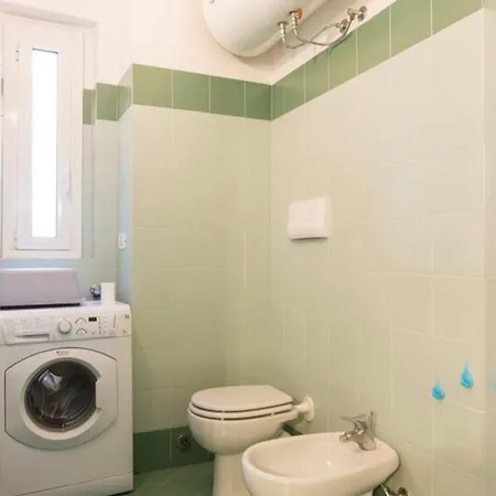 Cute One Bedroom Flat In The Center Of Milan Qs004 밀라노