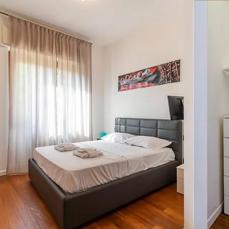 Luxury Close To Navigli - Bari Apartment Milan