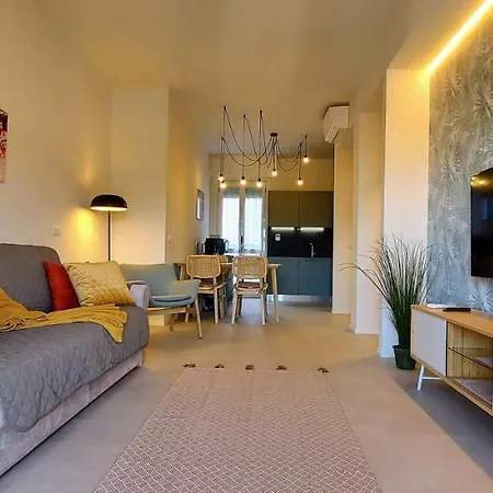 Rent 3 아파트