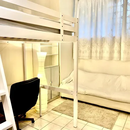 Room In Lodge - Single Room In Shared Apartment Penzion