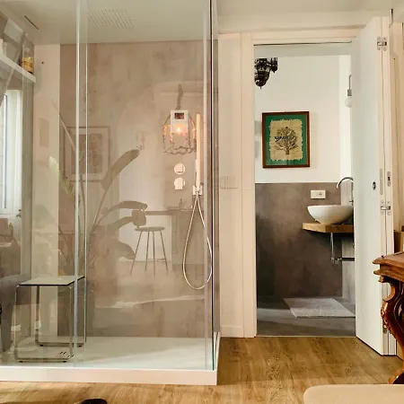 Appartamento De Rosa Bed & Breakfast *