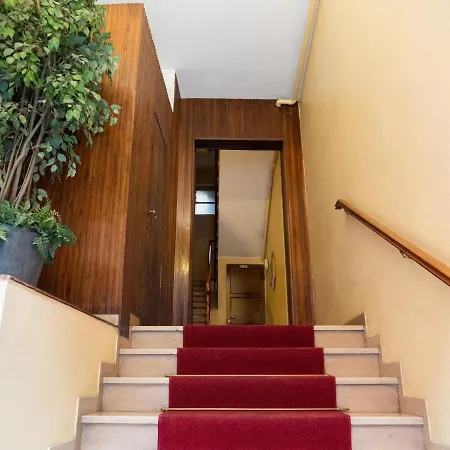 The Rent - Beautiful Two-bedroom Close To Cinque Giornate Square * Milan